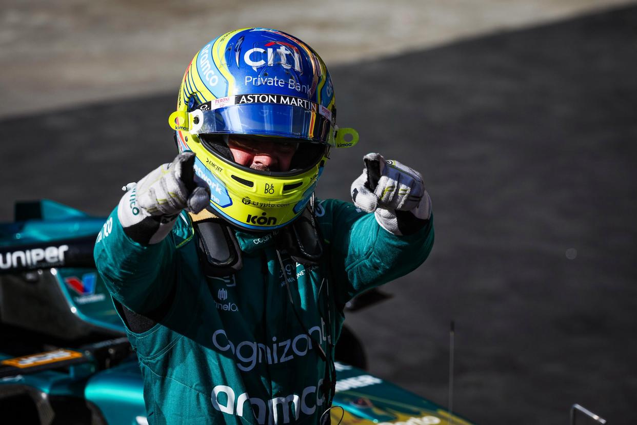 爱游戏娱乐-阿斯顿马丁绝杀红牛车队，阿隆索扛起全队