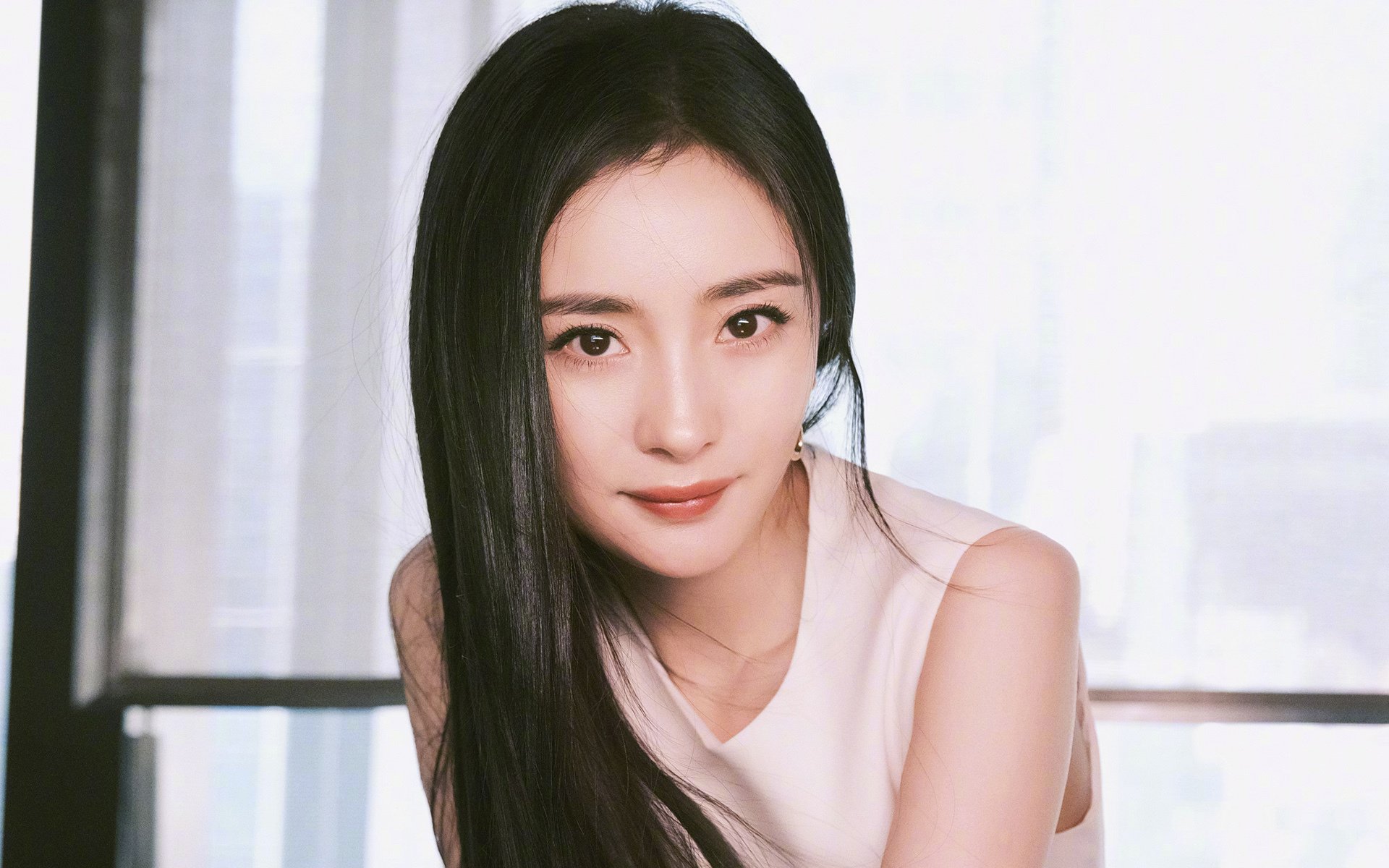 意甲焦点战的喧嚣里，谁听懂了厄德高的无声独白？