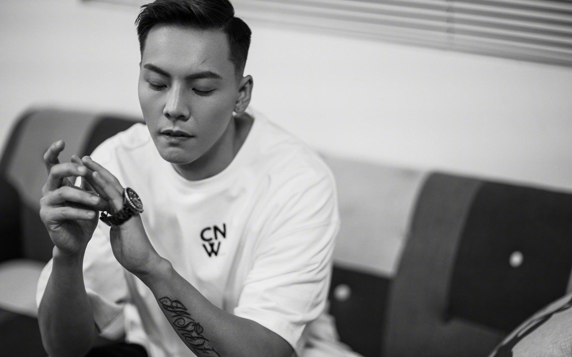 爱游戏APP-摩洛哥黄金左翼觉醒！帕尔默帽子戏法导演北非风暴横扫伊拉克