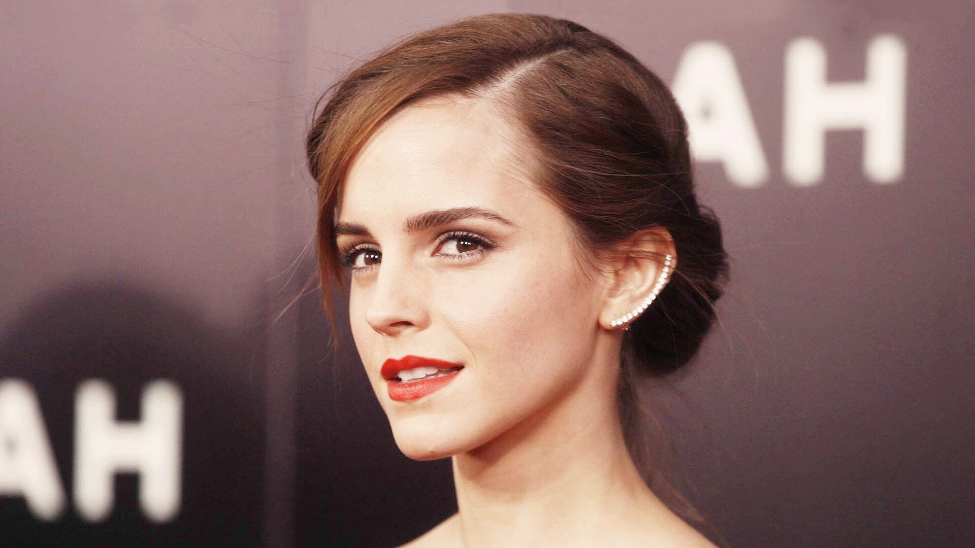 规则之外的艺术，利拉德在灰熊森林狼混战中的孤独演绎